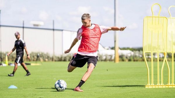  پسر دیوید بکام رسما وارد فوتبال حرفه‌ای شد