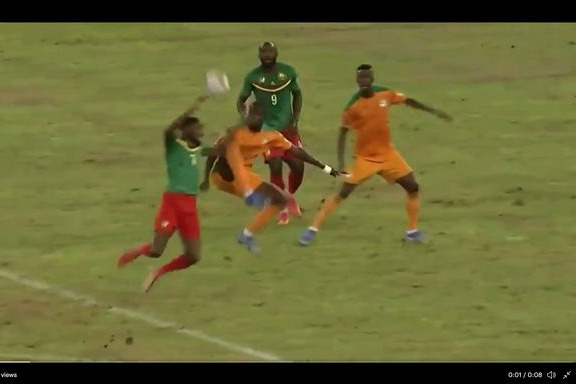  عکس؛ حرکت کاراته‌ای مدافع منچستریونایتد که منجر به گل خوردن تیمش شد