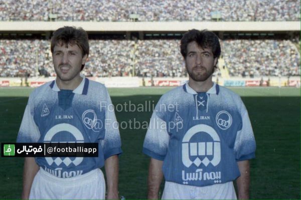  نوستالژی  صادق ورمزيار و جواد زرينچه پيستون چپ و راست استقلال در بازى با نوف باخور ازبكستان در 16 شهریور سال 1375