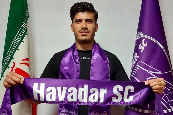 سه بازیکن جدید در هوادار هافبک استقلال و مدافع سایپا به شاگردان عنایتی اضافه شدند