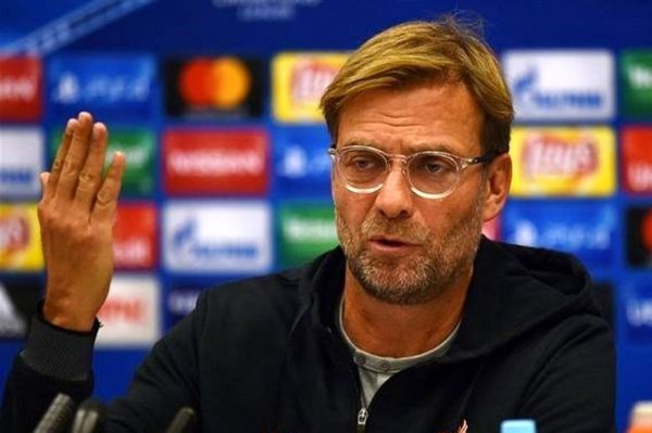 کلوپ با ونگر ملاقات داشتم برزیل بازیهایش را برده اما باز شاکی است