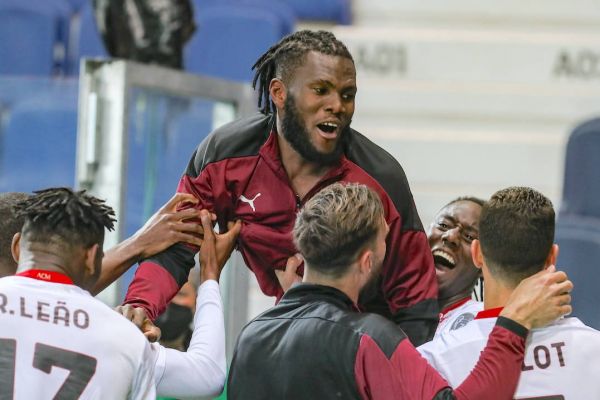  واکنش تند هواداران روسونری به عدم تمدید قرارداد کسیه و اتفاقات اخیر