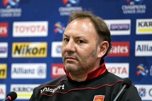 نماینده مشهد در خطر کسر امتیاز بدهی پدیده به مربی ایتالیایی 2 میلیارد تومان است عکس