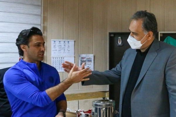 وعده فرهاد مجیدی به هواداران استقلال پیرامون اظهارات مددی عکس