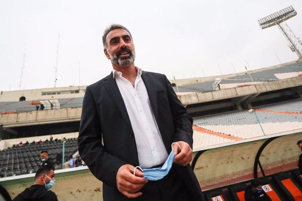 چه کسی اخبار اردوی استقلال را به محمود فکری میدهد جاسوس اخراج میشود