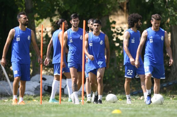 گزارش تمرین استقلال از منع ورود استقلالیها تا بازگشت مربی و دروازهبان آبیها