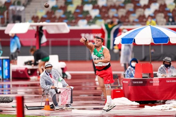 قهرمانی که بیرانوند را به چالش پرتاب دعوت کرد