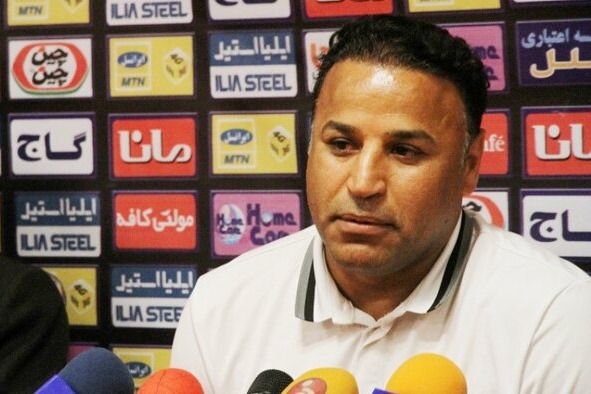  سرمربی پیشین فولاد روی نیمکت استقلال ملاثانی