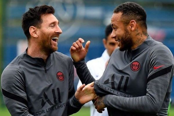 عکس؛ شوخی و خندههای نیمار و مسی پیش از بازی حساس مقابل منچسترسیتی