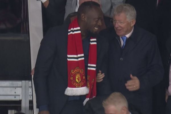 عکس؛ بگو و بخند سریعترین دونده جهان با فرگوسن پس از گل دقیقه 95 رونالدو