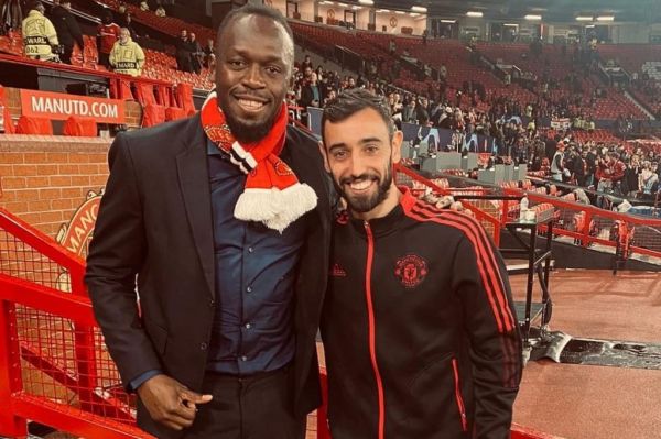  عکس یادگاری و پیام ویژه ستاره پرتغالی منچستریونایتد برای سریع‌ترین دونده جهان