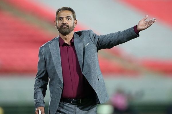 کریمی از نقلوانتقالات تراکتور راضی نیستم؛ آبرویم را کف دستم گذاشتهام هواداران عاشق زحمتکشان هستند، نه کسی که زیر و رو بکشد