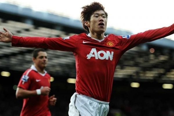  درخواست کاپیتان سابق تیم ملی کره جنوبی از هواداران منچستریونایتد  دیگر شعار ندهید که ما گوشت سگ می‌خوریم