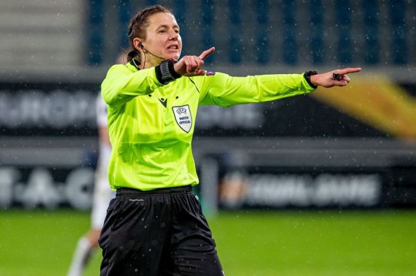  اتفاق کم‌سابقه در بازی بعدی انگلیس؛ کل تیم داوری زن هستند