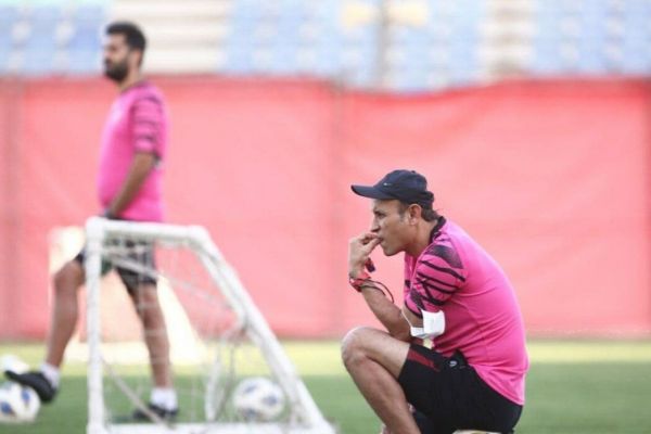 چرا یحیی گلمحمدی ناگهان دروازهبان پرسپولیس شد