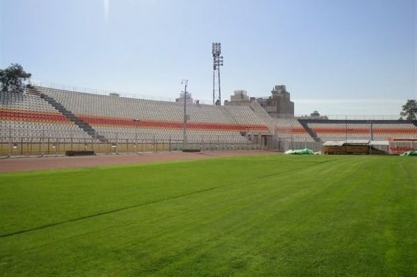  مدیرعامل فجر سپاسی  ورزشگاه حافظیه به درد چوگان می‌خورد  سرلشکر باقری دستور تجدیدنظر در قوانین بدهد