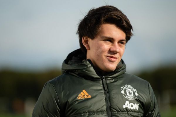 منچستریونایتد در صدد بازگرداندن وینگر اروگوئهای خود از لالیگا