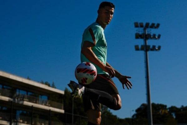  عکسی که رونالدو از حرکات نمایشی خود در تمرین پرتغال منتشر کرد