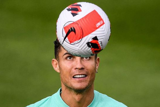 هزینه نجومی رونالدو برای انتقال دستگاه سرمادرمانی به انگلیس