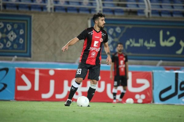  اعتراض یک بازیکن به شرایط تمرینی شاگردان مهاجری  هافبک پدیده در اختیار کمیته انضباطی باشگاه