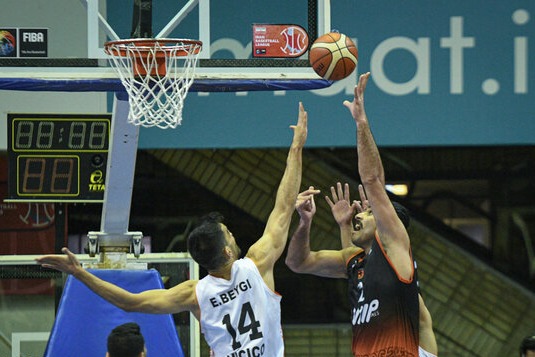 شکست مس کرمان برابر ذوبآهن در لیگ برتر بسکتبال