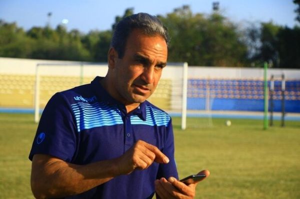  اصغرخانی  استقلال با چشمی و یامگا بهتر می‌شود  ذوب‌آهن حریف سخت‌تری است