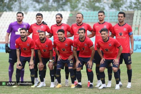 عکس نوشت دشت اولین سه امتیاز در چمن طبیعی