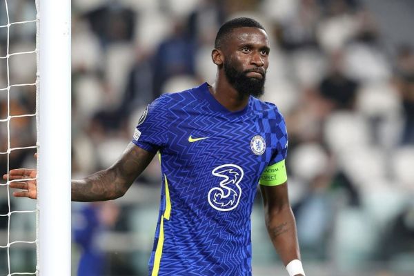  بارسلونا چگونه قید خرید مدافع مد نظر رئال مادرید را زد