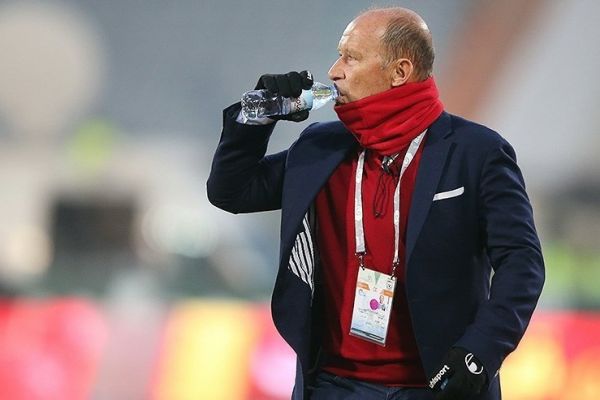 کالدرون تخفیف نمیدهد؛ پرسپولیسیها در انتظار مجوز بانک مرکزی