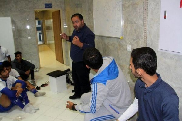 مربی اسبق استقلال موفقیتهای بزرگی انتظار استقلال را میکشد