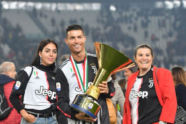  پیام جالب مادر رونالدو به جورجینا پس از اعلام خبر در راه بودن دوقلوها