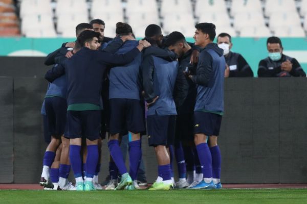  حاشیه بازی استقلال و تراکتور  برخورد ویژه دو استقلالی با تبریزی‌ها  مدافع مصدوم در آزادی