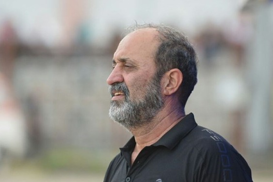 حاشیه بازی پدیده و نفت مسجدسلیمان ناظر برای حل مشکل تیم داوری دست به جیب شد