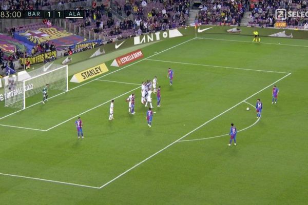 عکس؛ کاشتهای که کوتینیو مقابل آلاوز خراب کرد را مسی گل کرده بود