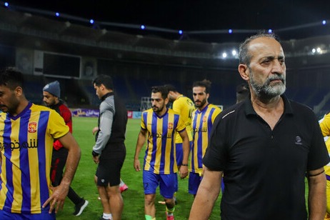 دبیر هیات فوتبال خراسان رضوی پدیده تا پنجشنبه پول کوزین را ندهد، کسر امتیاز قطعی است