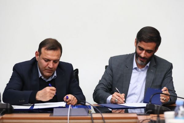 عزیزی خادم باید پایگاه فوتبال ملی در مناطق آزاد ایجاد شود