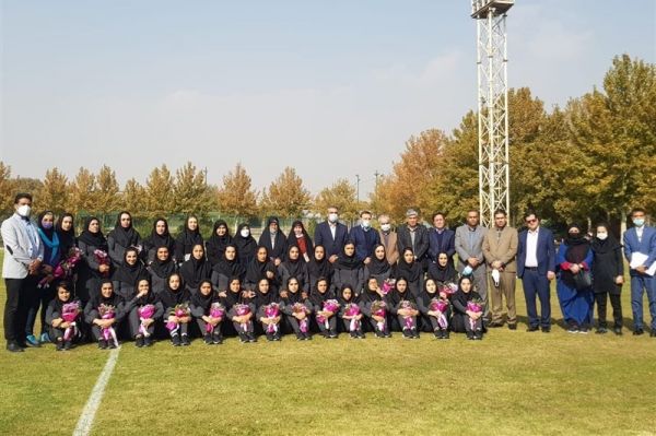  برگزاری مراسم بدرقه تیم فوتبال بانوان شهرداری سیرجان