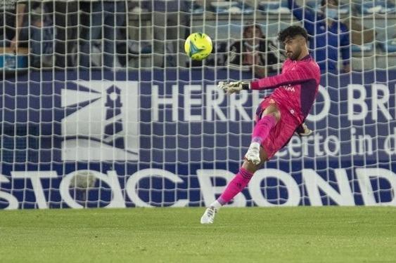  لیگ دسته دوم اسپانیا  پونفرادینا با عابدزاده از پس هوئسکا بر نیامد