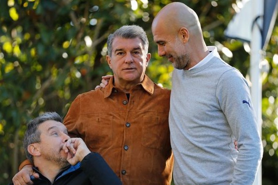 دیدار لاپورتا و گواردیولا در حاشیه مراسم معارفه ژاوی هم رسید تصاویر