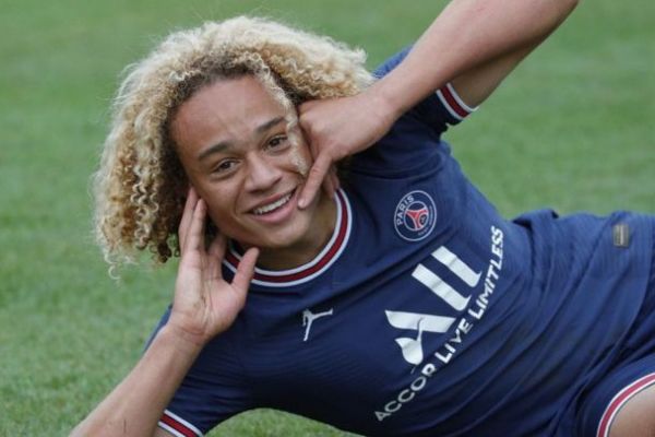 محصول پرحاشیه آکادمی بارسلونا در مسیر جدایی از پیاسجی