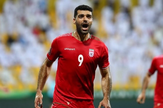  واکنش طارمی به پیروزی تیم ملی ایران مقابل لبنان عکس