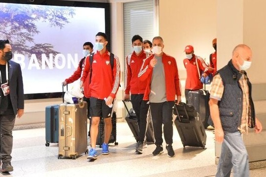  اسکورت تیم ملی فوتبال امارات توسط تیم امنیتی این کشور در لبنان