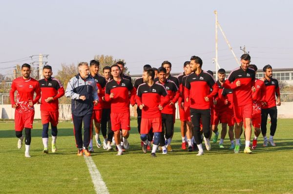 شلاق سولدو بر بدن مهرههای تراکتور عکس