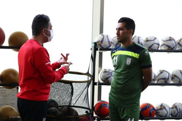 یحیی گل محمدی درباره ستاره ملی پوش پرسپولیس کوتاه نمیآید