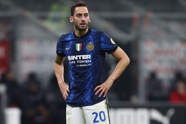 سکوت یاغی میلان شکست بنر تندروهای روسونری در پاسخ به شادی گل هاکان