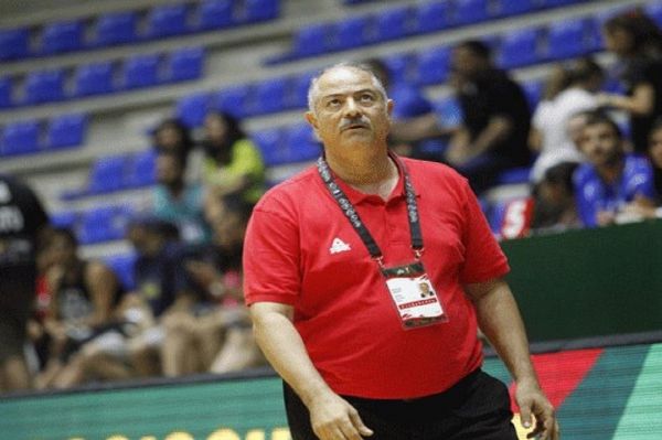 حاتمی امیدوارم بتوانیم سر بلند از مسابقات جام جهانی بسکتبال بیرون بیاییم