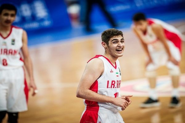 آقاجان پور الگوی من در تیم ملی بسکتبال صمد نیکخواه بهرامی است