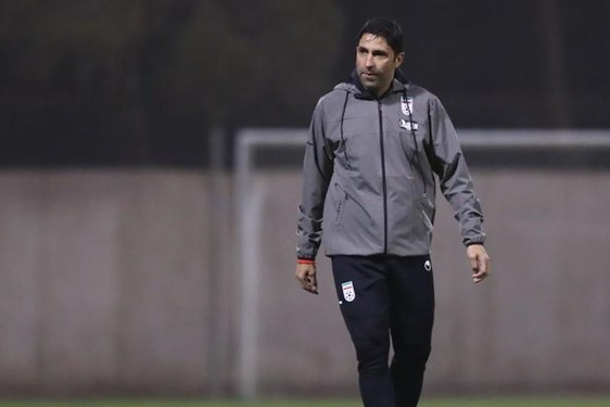 حاشیه بازی تراکتور و سپاهان اسکوچیچ در غیاب دستیارش به نقش جهان رفت عکس