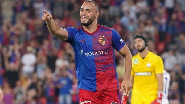 گزینه جدید برای خط حمله بارسلونا مهاجم برزیلی بازل