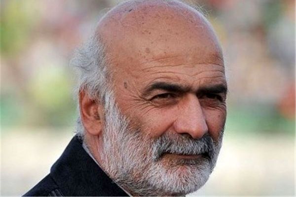 کربکندی بازیکن حق ندارد اینگونه در برابر سرمربی خود موضع بگیرد بازیکنان داخلی باید خود را به سرمربی تیم ملی تحمیل کنند